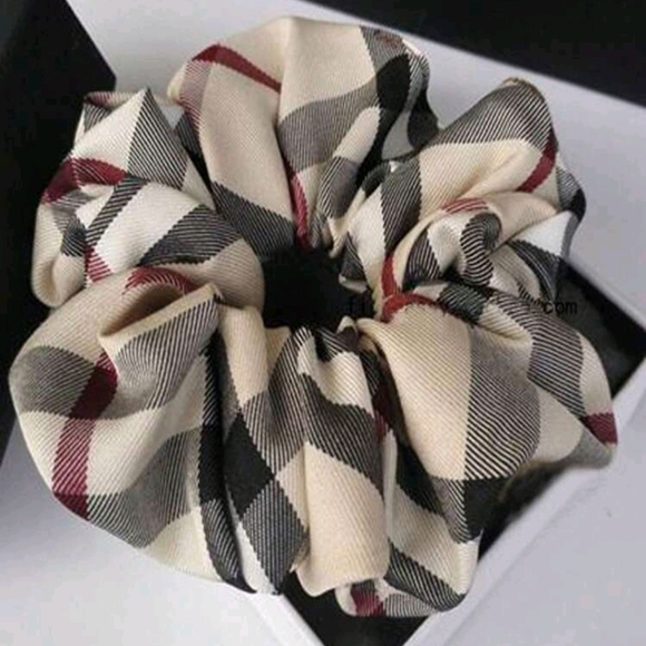 Plaid Scrunchie Hair Accessory - Picture 1 of 1